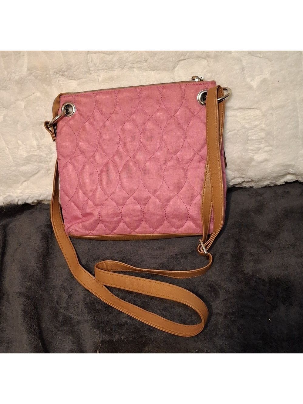 Lily Bloom pink quilted sling crossbody bag 9.5x8 - Picture 3 of 4